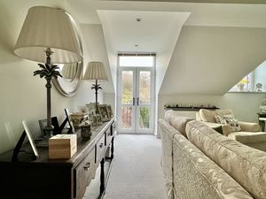 Photo 8- click for photo gallery